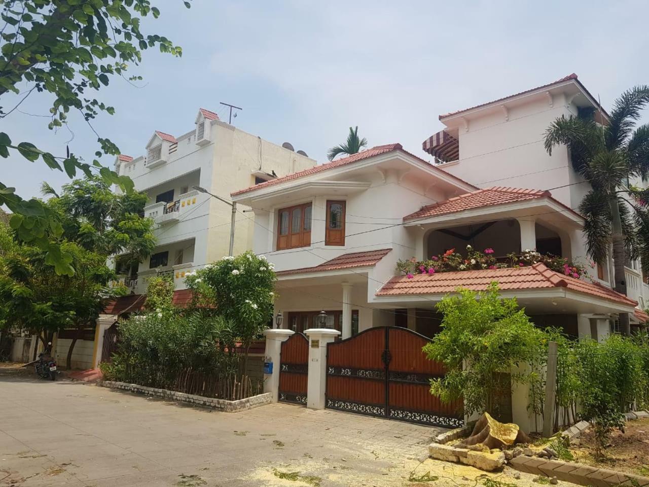Royal Palace Guest House Chennai Exterior foto